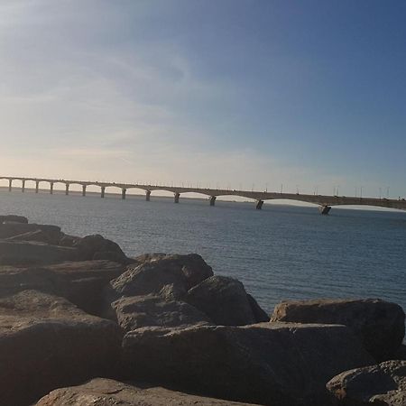 Chaleureux T2 30 M2 Et Sa Terrasse Bois 18 M2 Lägenhet La Rochelle  Exteriör bild